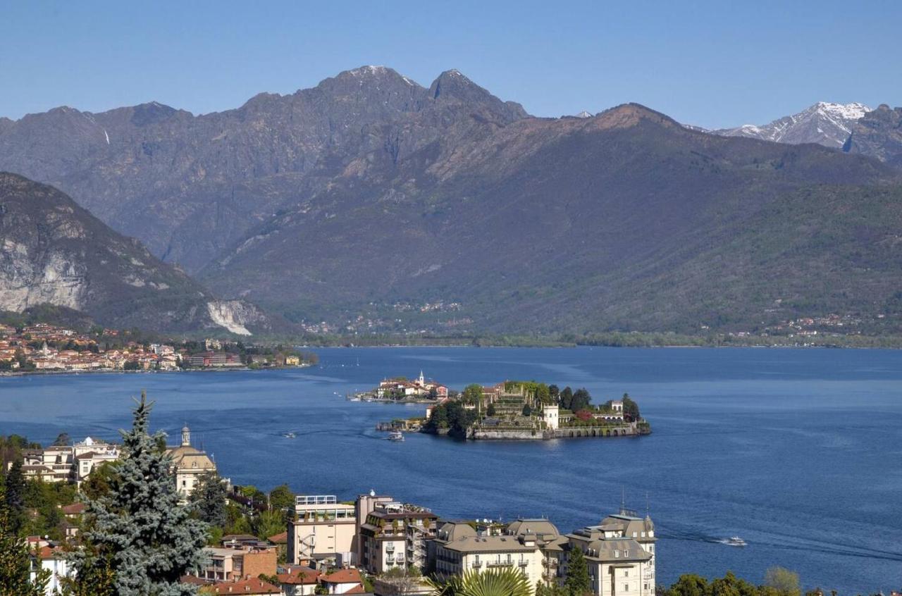 L'Ortensia Della Villa Isabella, Camera Con Vista Lago, Balcone Sul Parco E Bagno Esclusivo All'Esterno Della Camera สเตรซา ภายนอก รูปภาพ