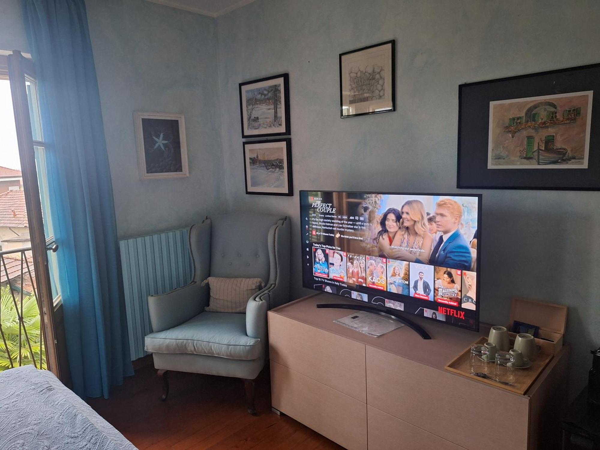 L'Ortensia Della Villa Isabella, Camera Con Vista Lago, Balcone Sul Parco E Bagno Esclusivo All'Esterno Della Camera สเตรซา ภายนอก รูปภาพ